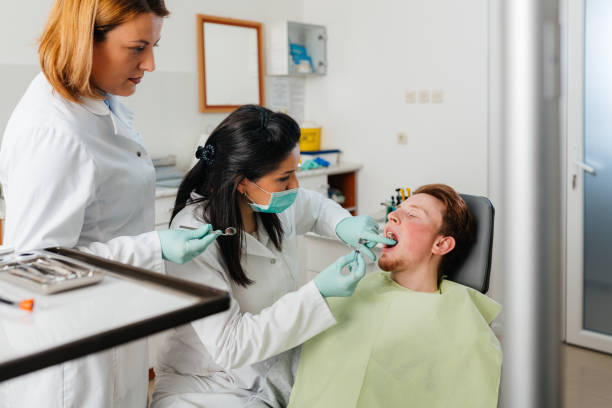 Best Emergency Cosmetic Dentistry (e.g., broken veneers) in Medina, TX